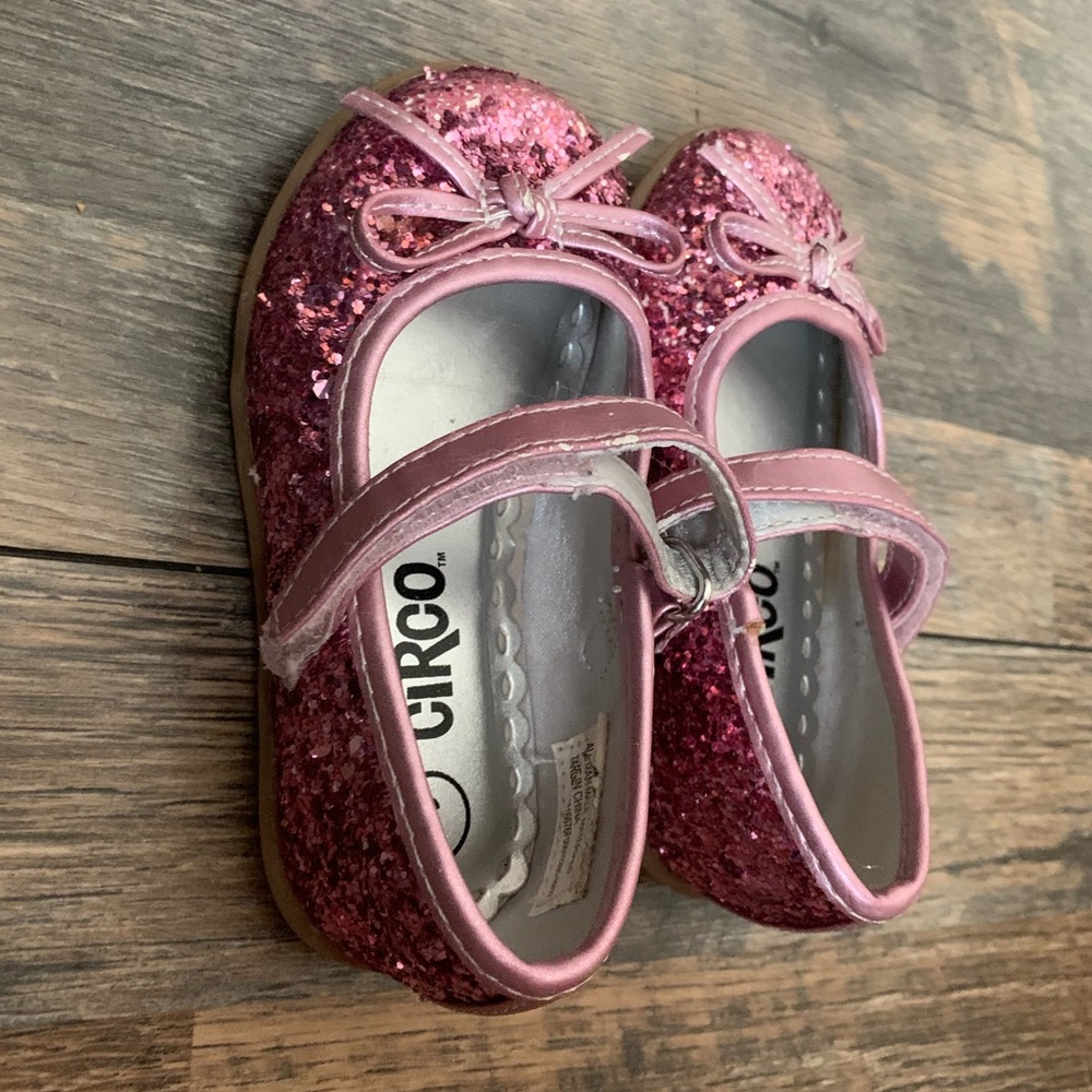 Circo Baby/Toddler Pink Shoes. EUC - Picture 3 of 5